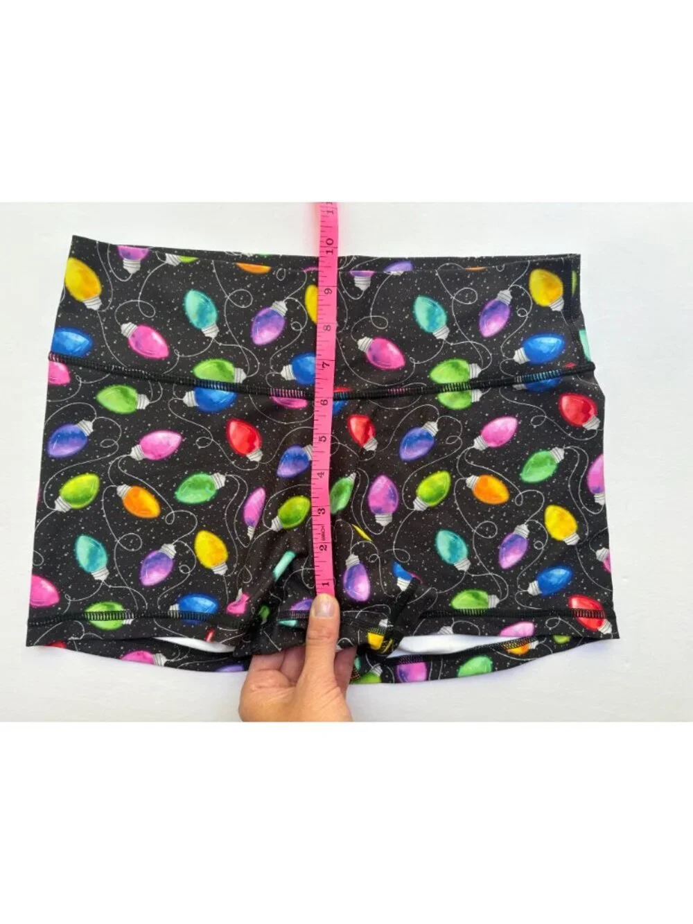 Peachy Athletic NWOT Crossfit Gym Booty Shorts Christmas Print Size Medium